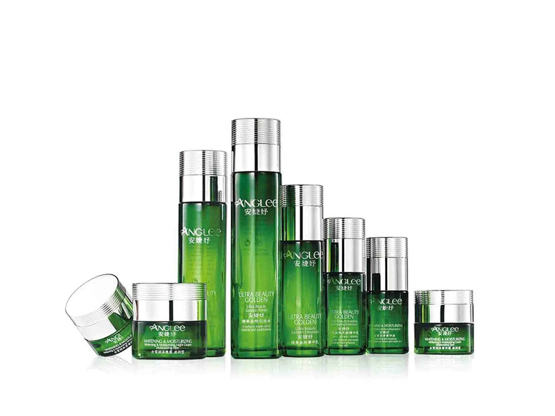 skincare in glass packaging company
